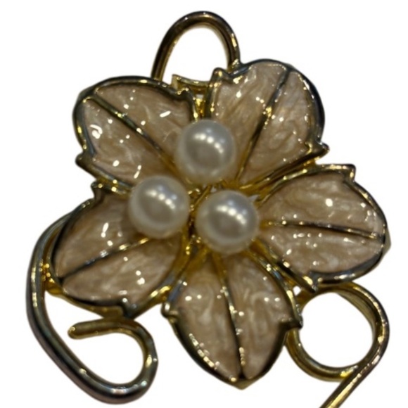 Vintage Brooch Ivory Enamel Pearl Gold Gilt MCM Estate Jewelry Flower Bud Pin - Picture 8 of 15